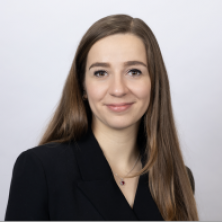 Yasmine van der Straten